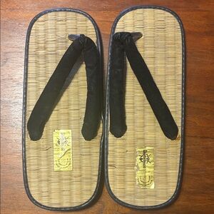 Traditional Japanese Zori Sandals with Black Straps by Charterhouse